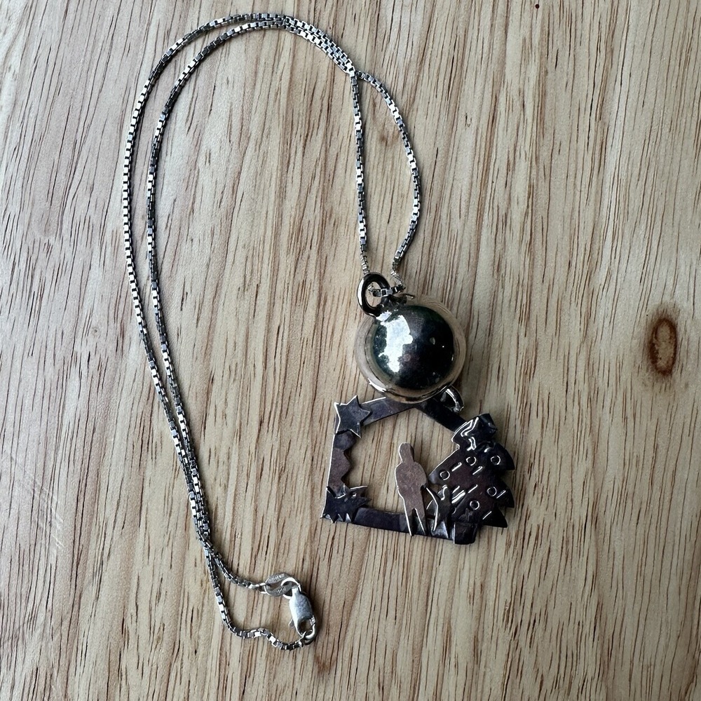 VTG Far Fetched Pendant Necklace 20 Inch Sterling Rattle Bell Christmas‎ 20.7g
